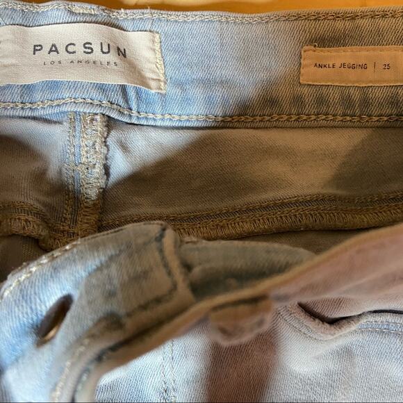 Pacsun Ankle Jegging Distressed Knee 4 Pocket Light Wash Denim Blue 25” - Picture 3 of 4